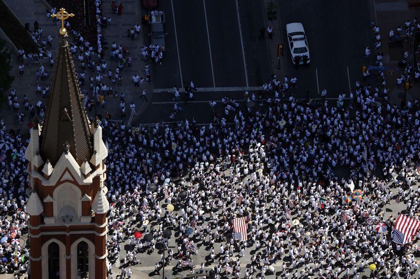 La histórica marcha proinmigrante del 2006 también arrancó desde la Catedral Santuario de...