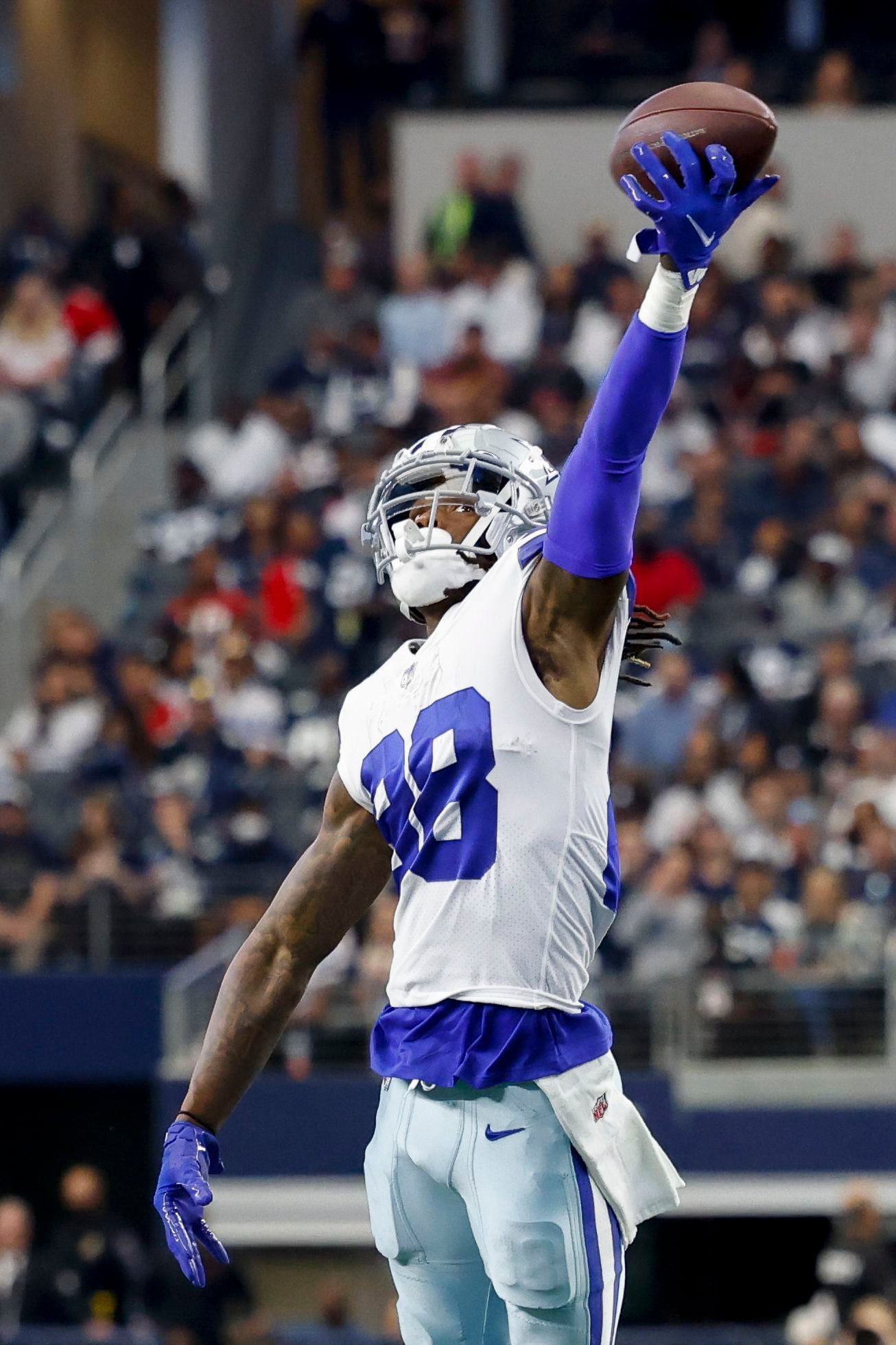 Dallas Cowboys wide receiver CeeDee Lamb (88) is seen during warm ups  before an NFL football game against the Chicago Bears, Sunday, Oct. 30,  2022, in Arlington, Texas. (AP Photo/Brandon Wade Stock