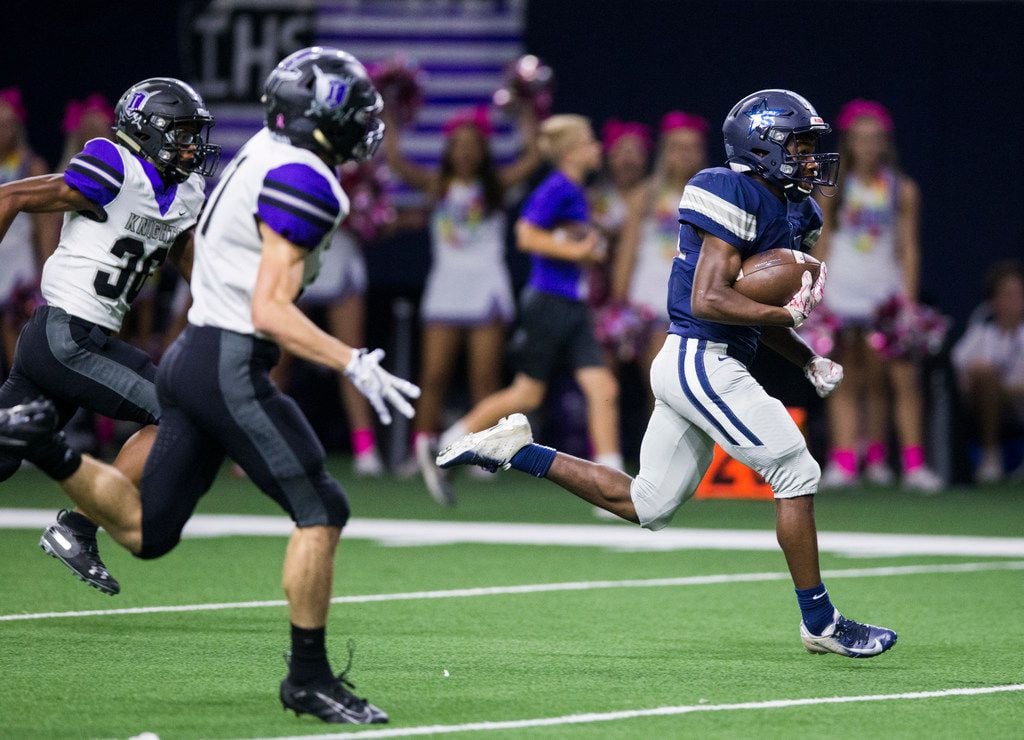 Frisco Lone Star running back Fogo Sokoya (28) runs to the end zone for a touchdown during...