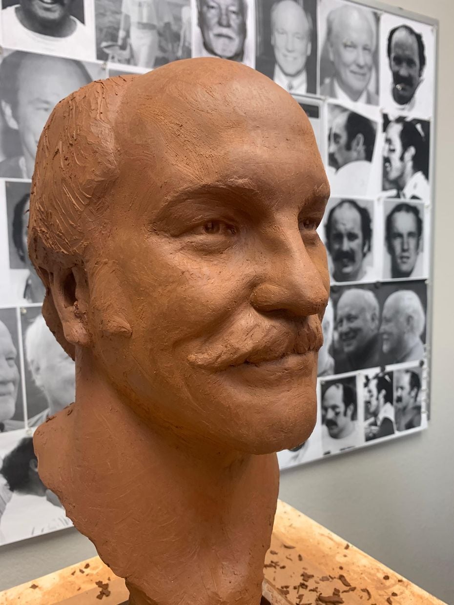 The mold for Cliff Harris' bronze bust in Canton is ready, but the former Cowboys safety...