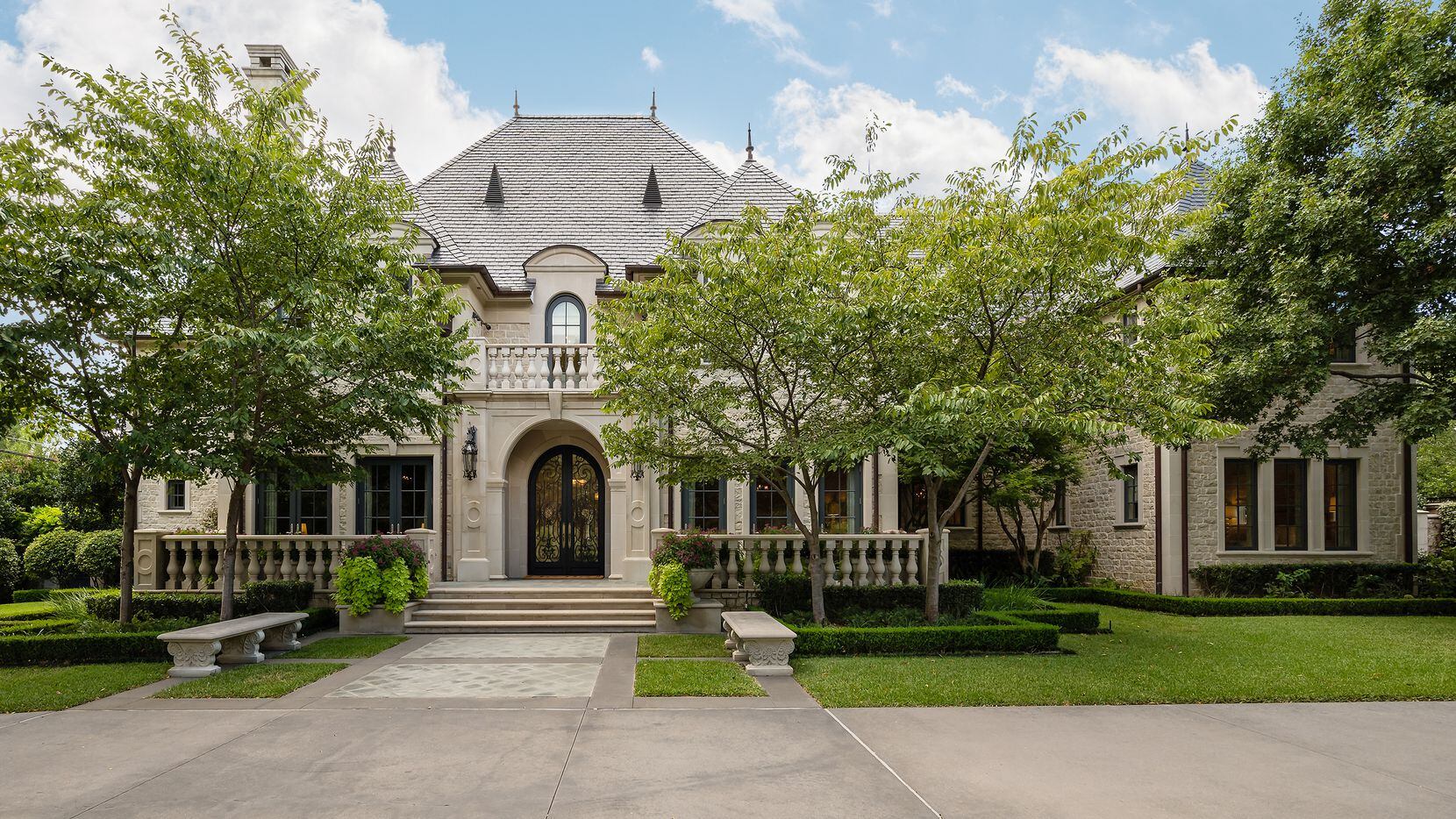 Take a look at the home at 11333 W. Ricks Circle in Dallas.