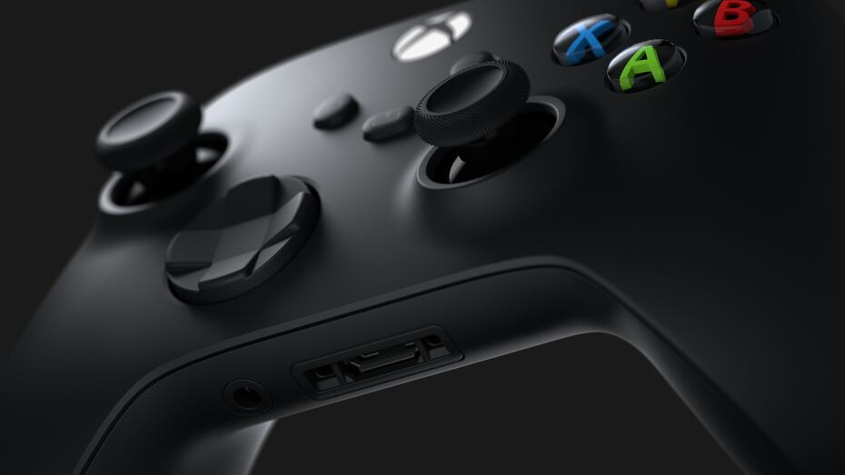 An image of the controller that comes packed in with the Xbox Series X from Microsoft.