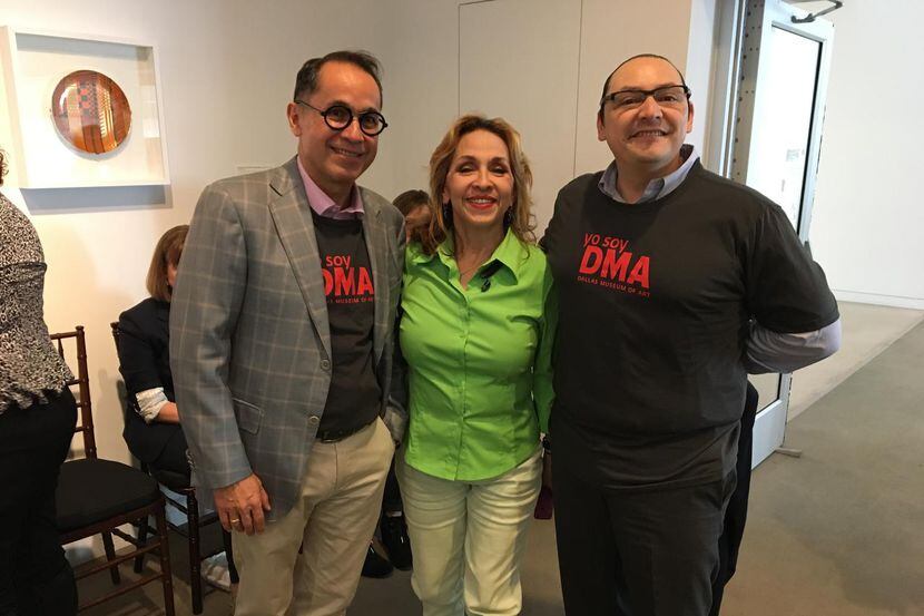 El director del DMA Agustín Arteaga (izq.), la voluntaria Cris Romero y Francisco de la...