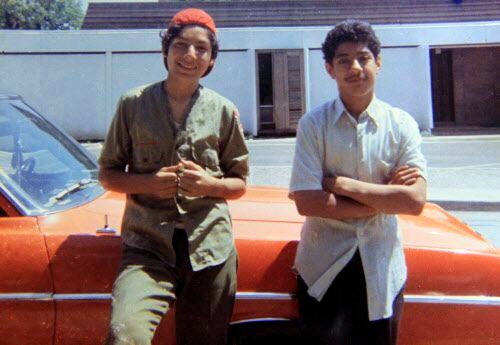 David Rodríguez, de 13 años, a la izquierda, y su hermano Santos Rodríguez, de 12 años,...
