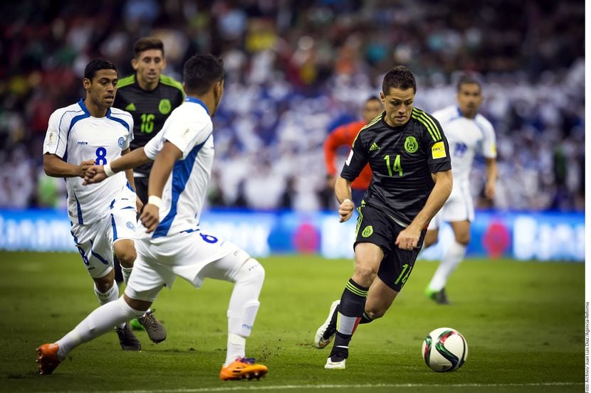 Javier Hernández y la selección mexicana se medirán a Gales en mayo en California. /AGENCIA...