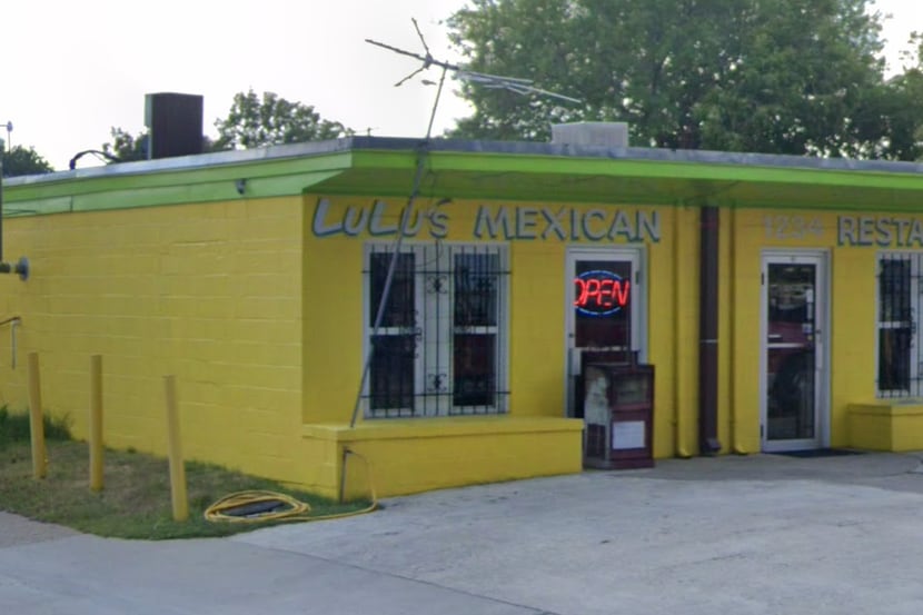 Tres asaltantes robaron el Lulu's Authentic Mexican Restaurant y amordazaron a clientes y...