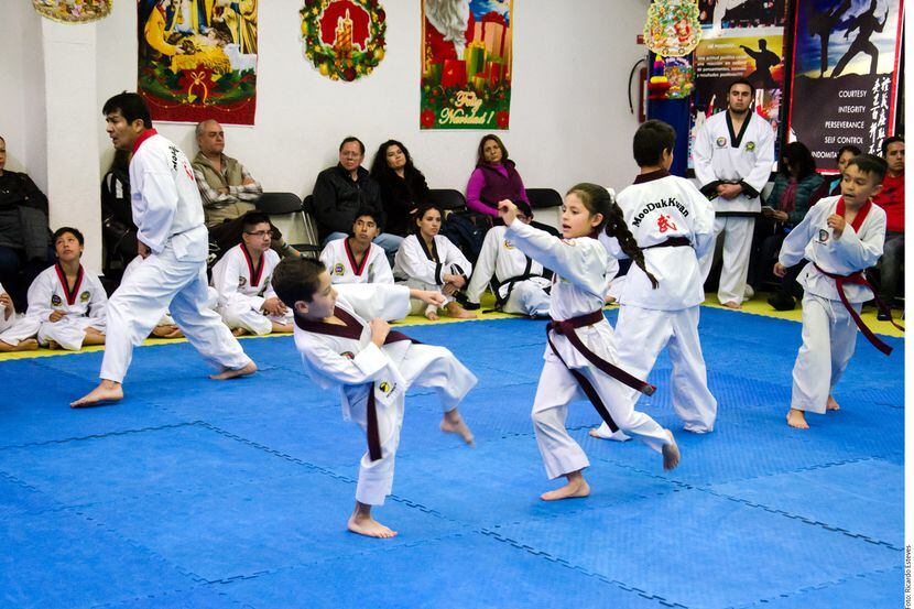 La tolerancia y la no violencia es uno de los valores que promueve el taekwondo. AGENCIA...