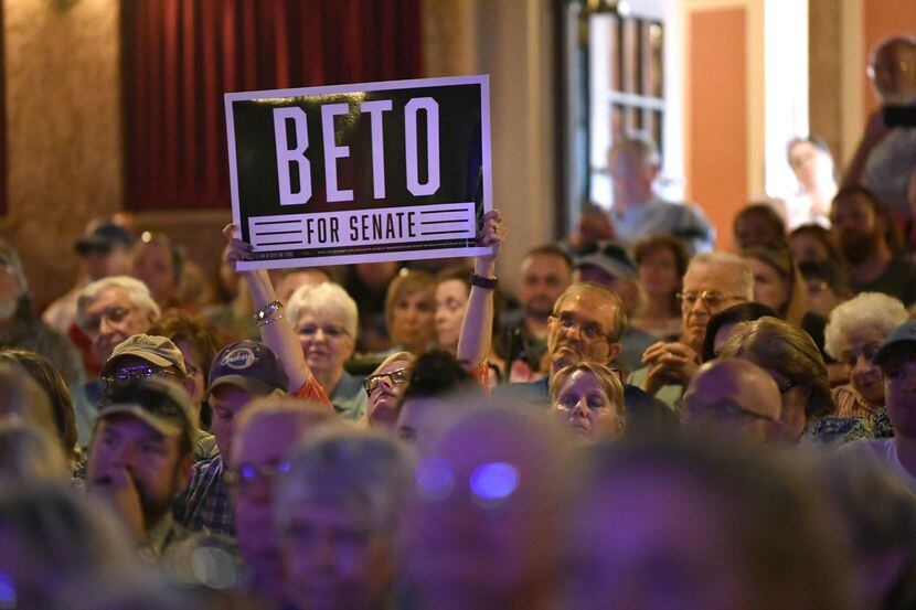 La campaña de Beto O’Rourke ha generado entusiasmo entre los votantes. Para derrotar a Ted...