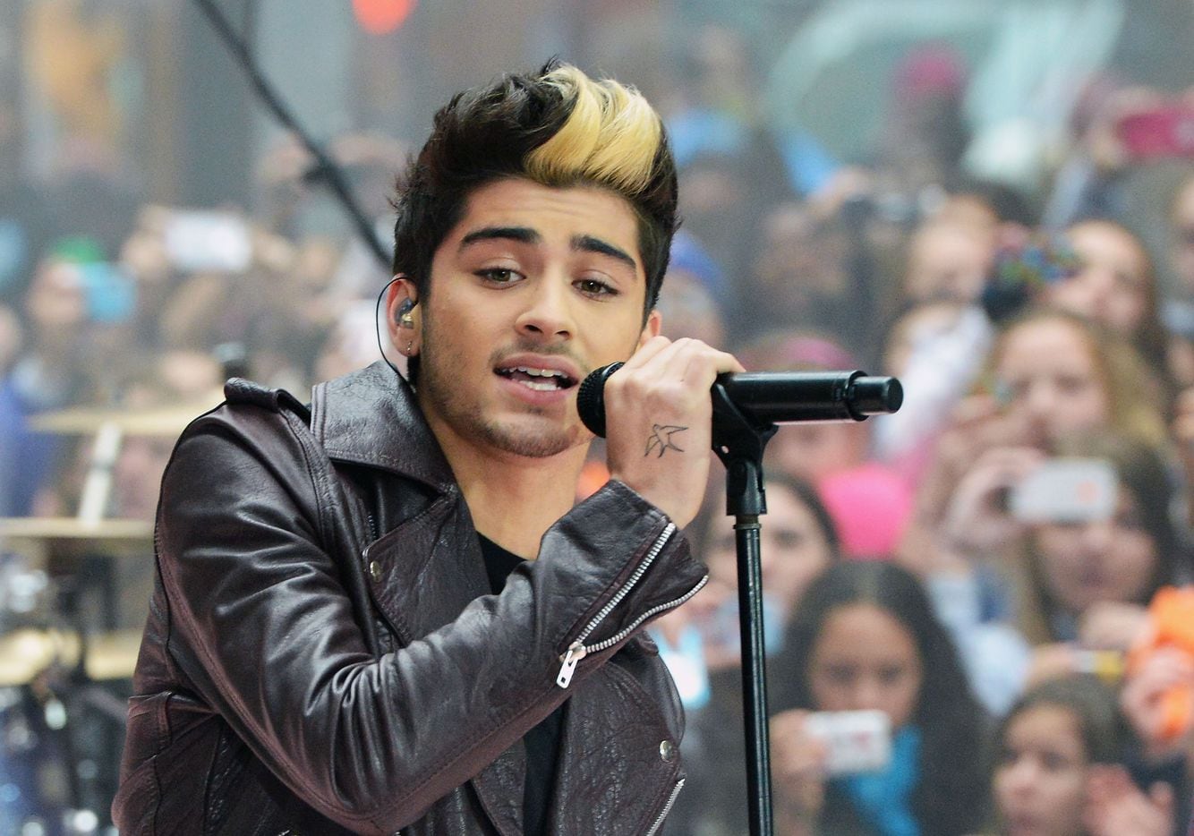 Zayn Malik Takes A Break From One Direction 15 Photos To Help You Cope 
