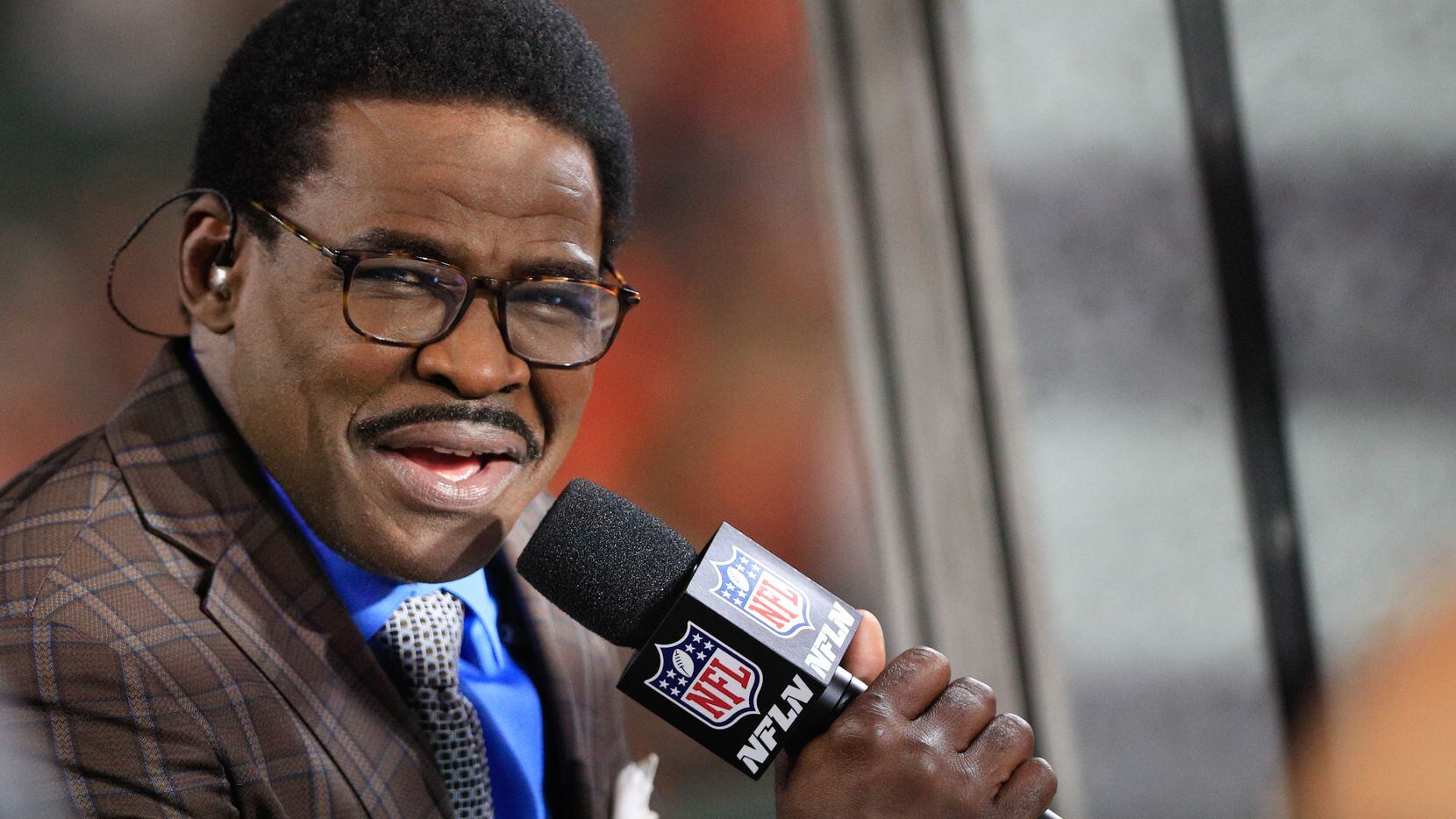 Commentator Michael Irvin on camera before the game against the Jacksonville Jaguars and the...