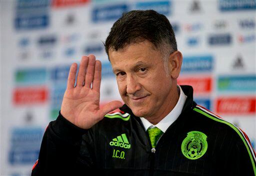 El nuevo técnico de la selección de México, Juan Carlos Osorio, durante su presentación el...