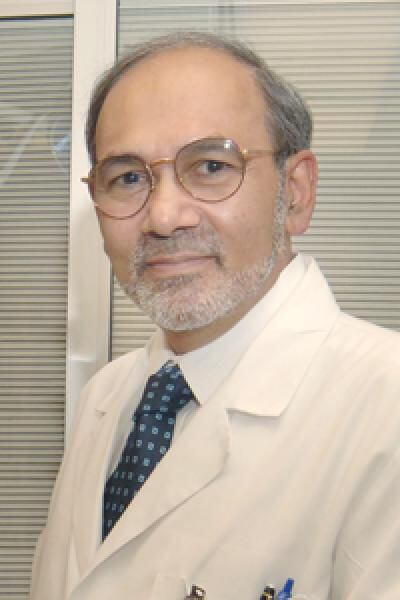 Dr. Ahamed Idris is the leader of UTSW's non-consent medical study.
