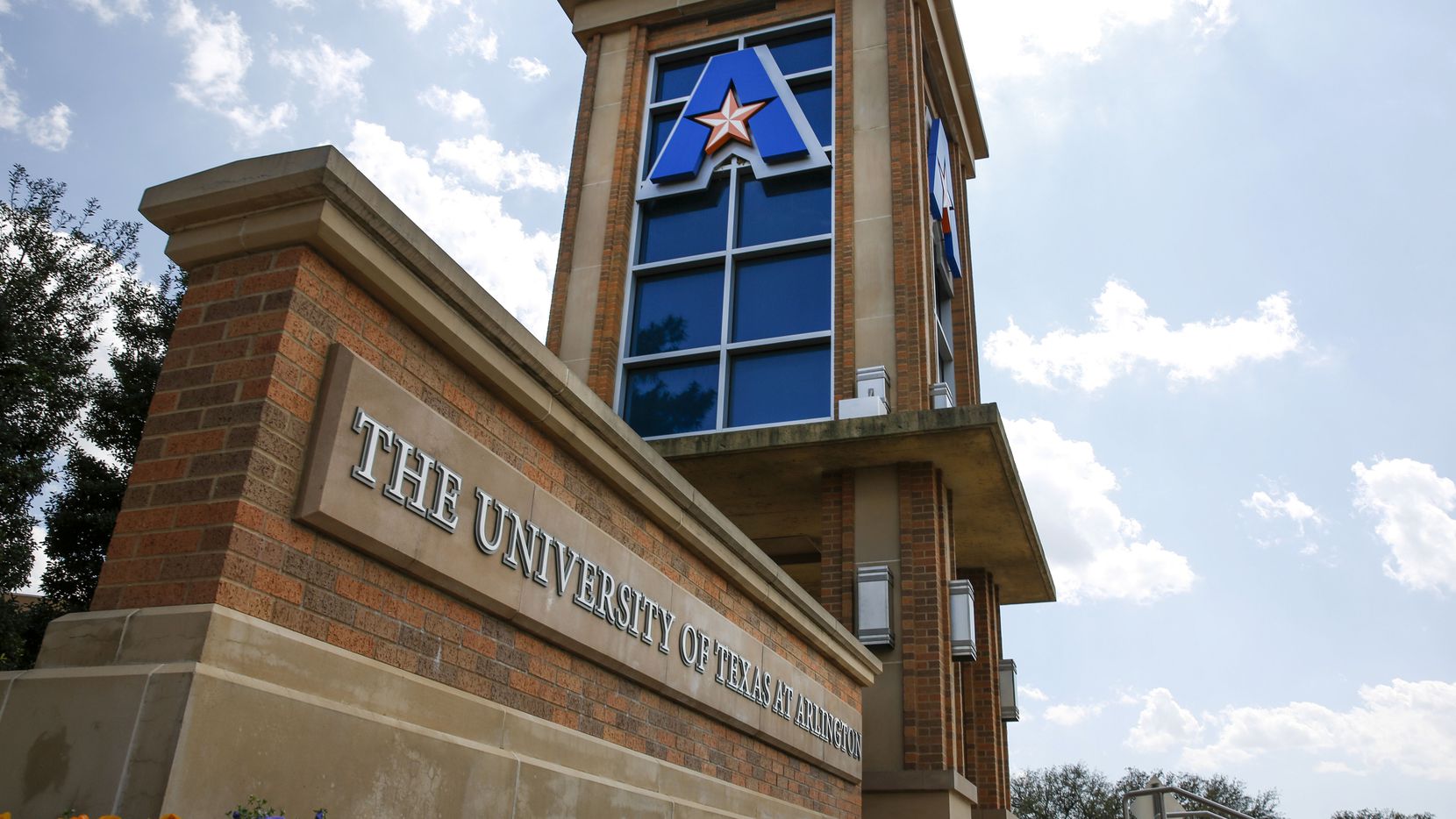 UTA president steps down after details of investigation into questionable  dealings with a university vendor released