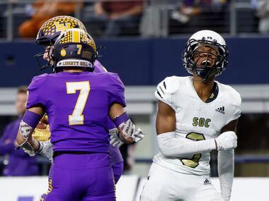 South Oak Cliff wide receiver Kylin Mathis (3) celebrates a catch in front of Liberty Hill...