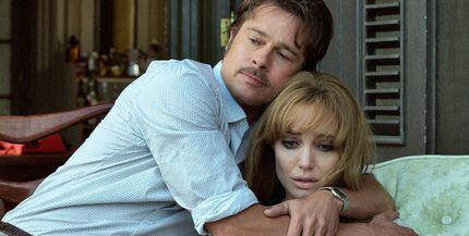 Foto proporcionada por Universal Pictures muestra a Brad Pitt y Angelina Jolie en una escena...