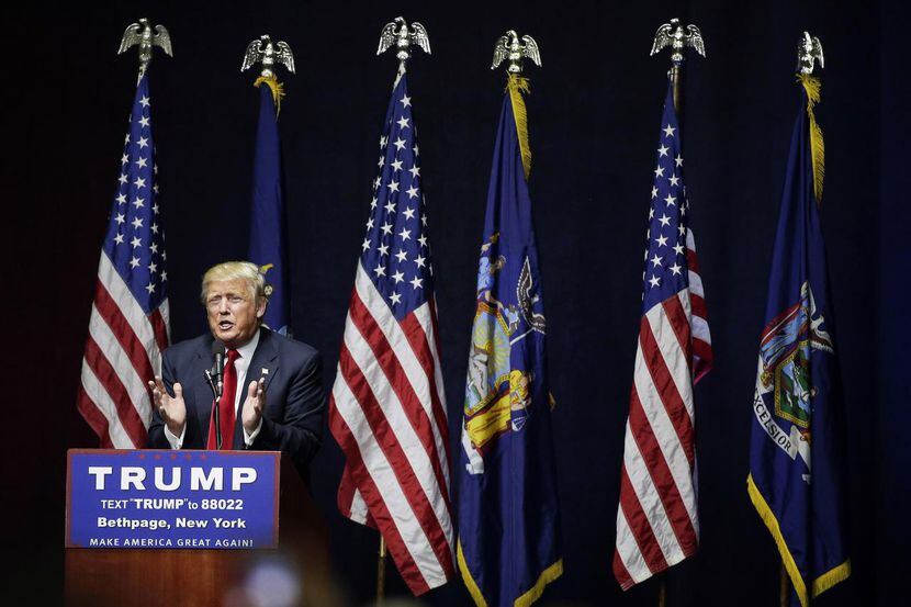 El candidato republicano Donald Trump durante un evento político en Bethpage, N.Y. (AP/JULIE...