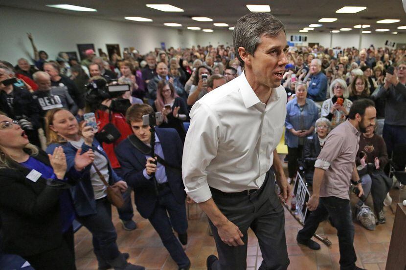 Beto O’Rourke, candidato al senado federal, participó recientemente en un foro en Garland. ...