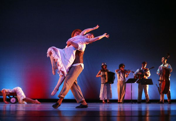 The Bruce Wood Dance Project, including Doug Hopkins and Jennifer Mabus, performed two new...