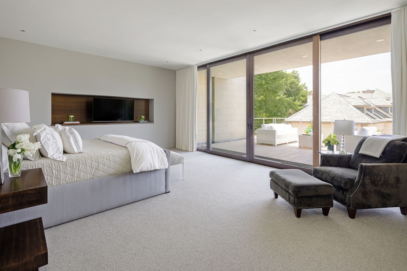 The primary bedroom at 4020 Glenwick Lane.