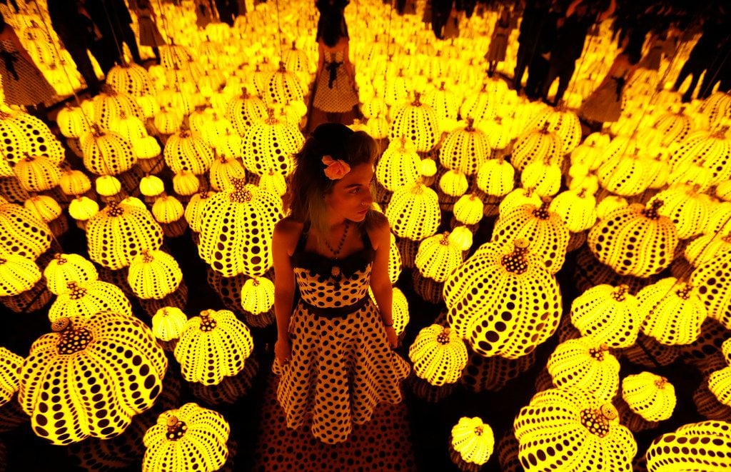 Lyza Hernandez looks at the Yayoi Kusama's installation: All the Eternal Love I Have for the...