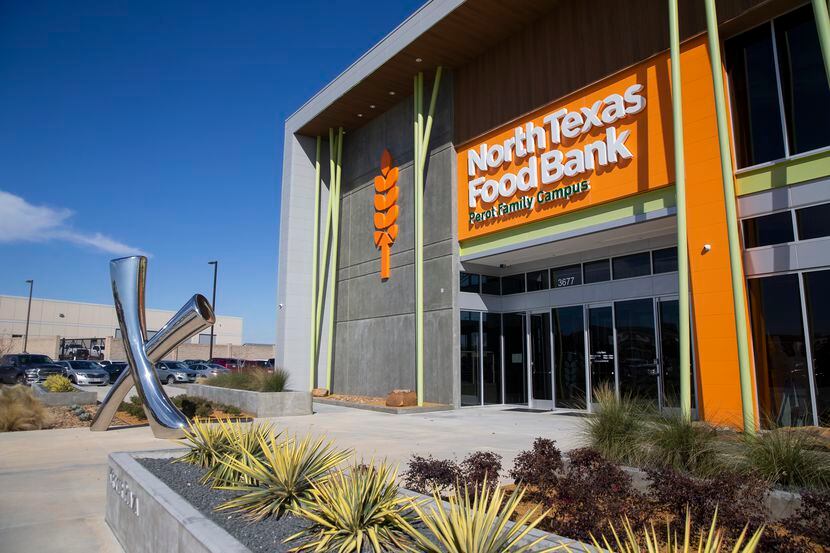 El North Texas Food Bank reportó que no de sus empleados dio positivo por covid-19.