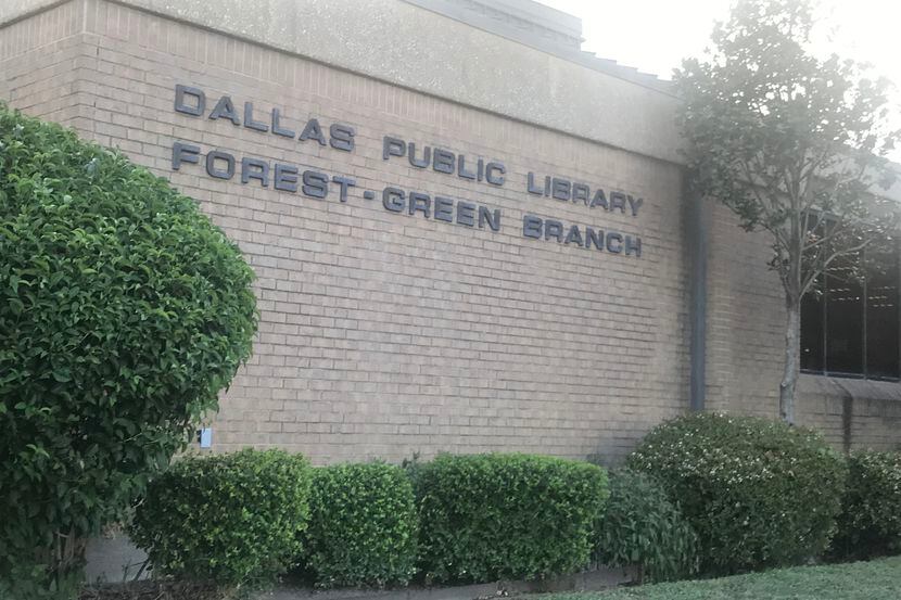 La sucursal Forest -Green de la Biblioteca Pública de Dallas, la cual permanece cerrada.