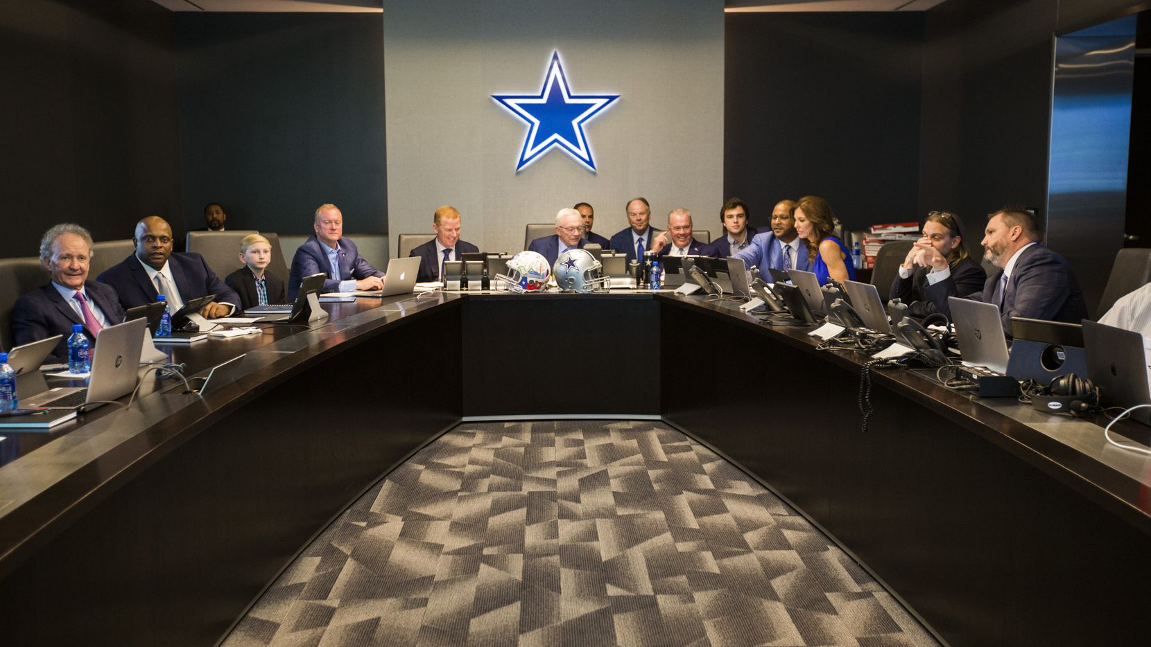 Working At Dallas Cowboys: Company Overview and Culture - Zippia