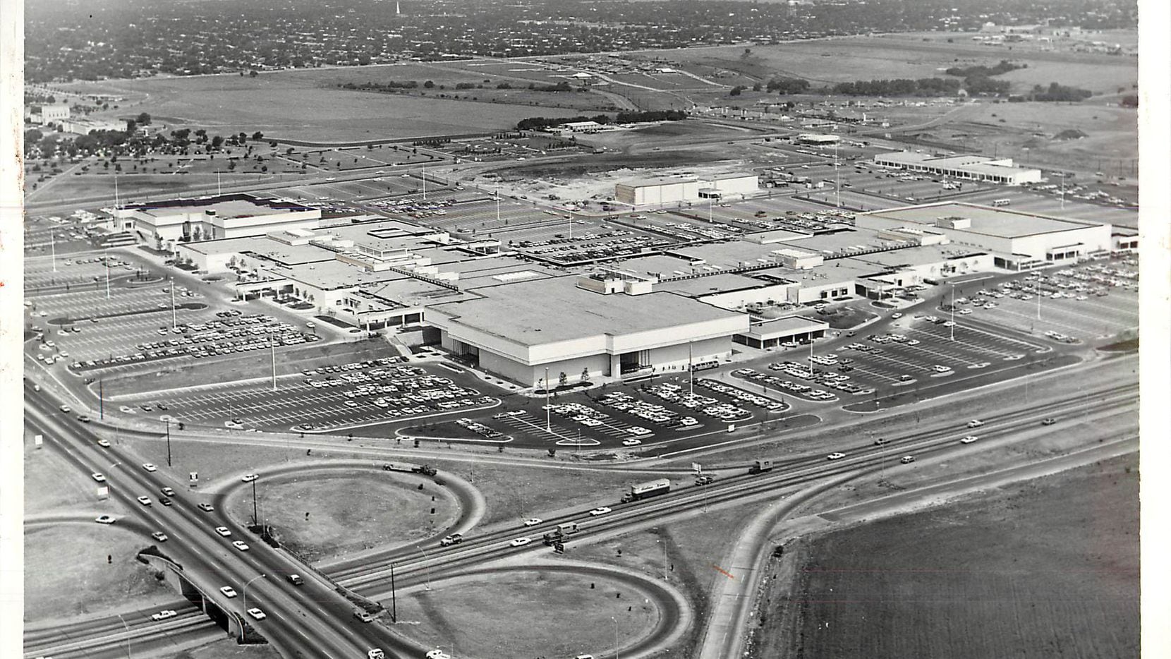 NorthPark Center, Timeless Architecture Brings Fifty Years of Success