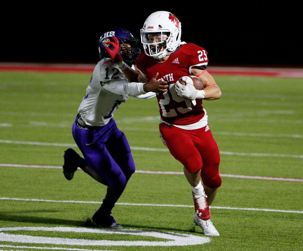 Grapevine Faith Christian's Mark Saunders (25) gets past Lincoln's Gregory Smith (12) during...