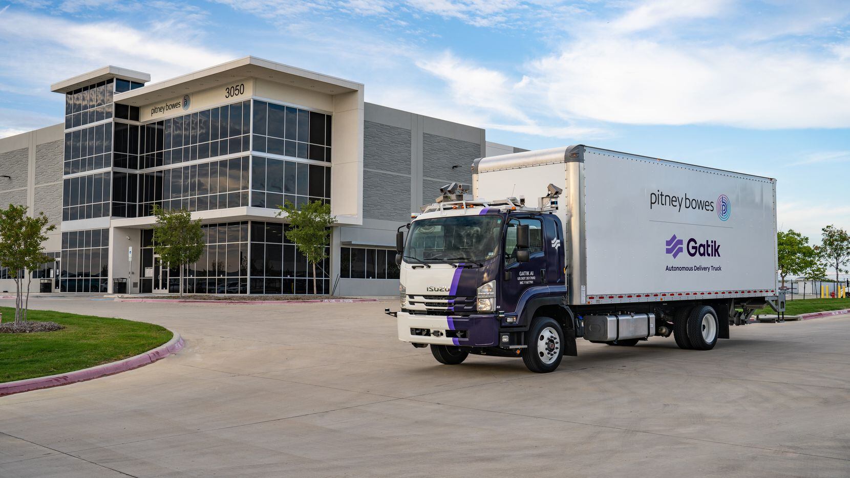Gatik and Pitney Bowes are partnering to bring self-driving trucks to Dallas.