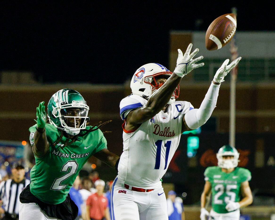 SMU wide receiver Rashee Rice (11) catches a touchdown in the end zone ahead of UNT...