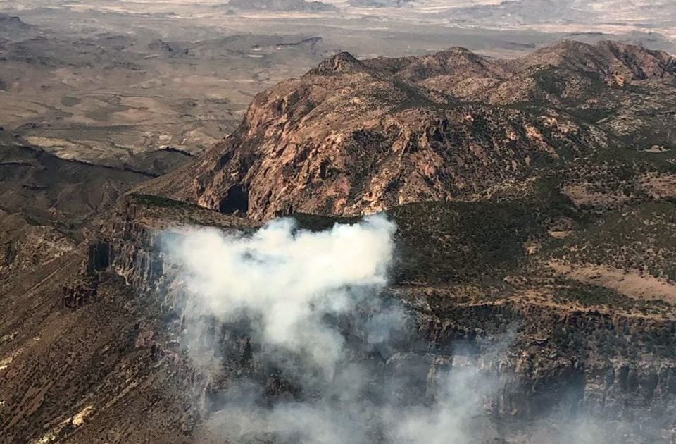 Firefighters battling 600-acre wildfire at Big Bend National Park