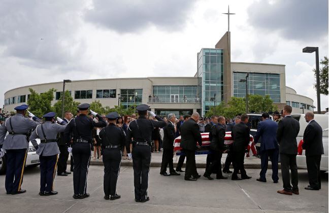 Dallas police officers were among thousands of law enforcement officials who traveled to...