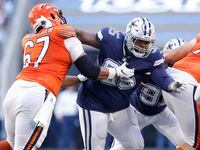 Defensive tackle Johnathan Hankins (95) agreed to a one-year deal with the Dallas Cowboys on...