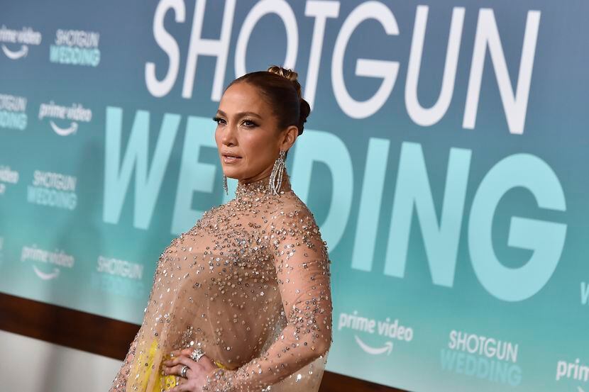 Jennifer Lopez en el estreno de la cinta "Shotgun Wedding", el miércoles 18 de enero de...