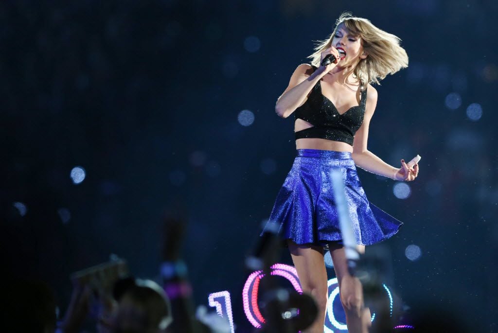 Concert review: Taylor Swift brings us into her megastar orbit for a ...