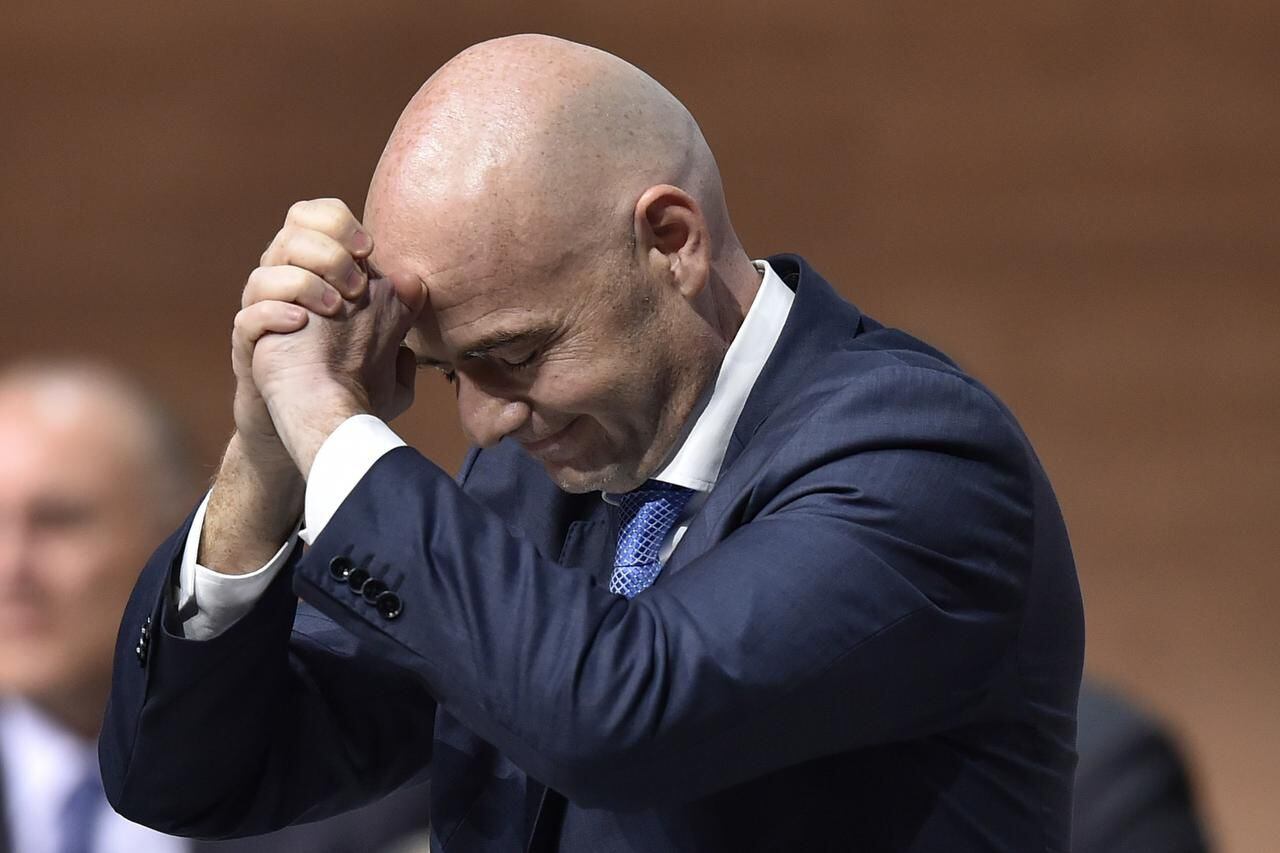 El presidente de la FIFA, Gianni Infantino, está bajo investigación de la justicia suiza por...