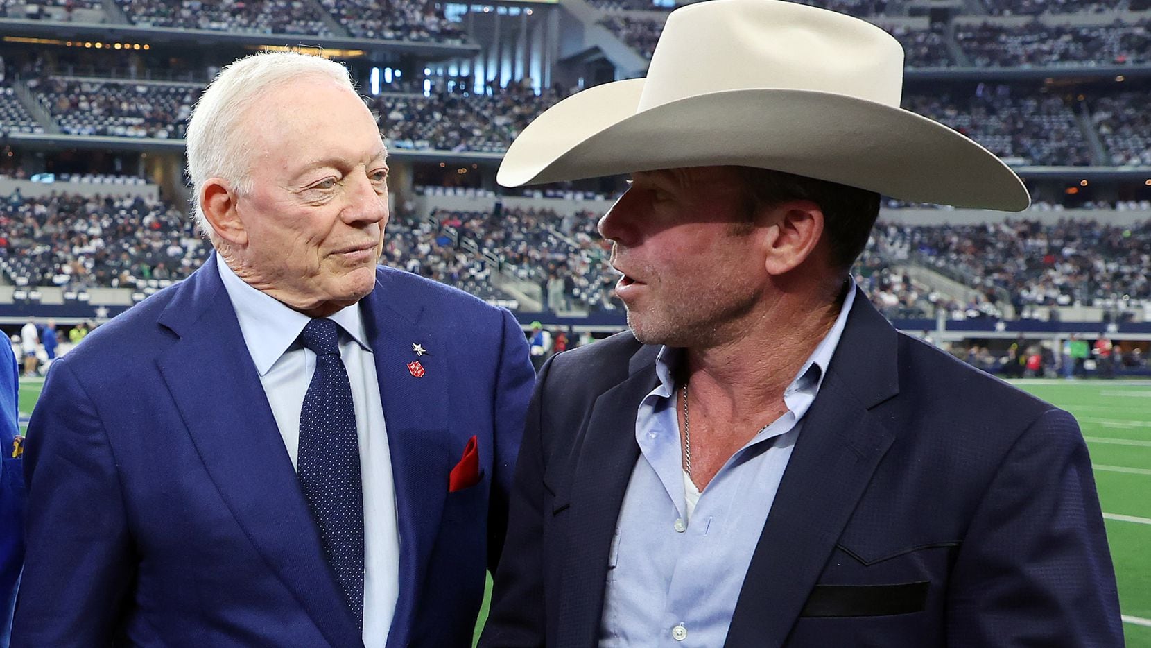 Taylor Sheridan, Jerry Jones rub elbows just before 'Yellowstone' CBS debut