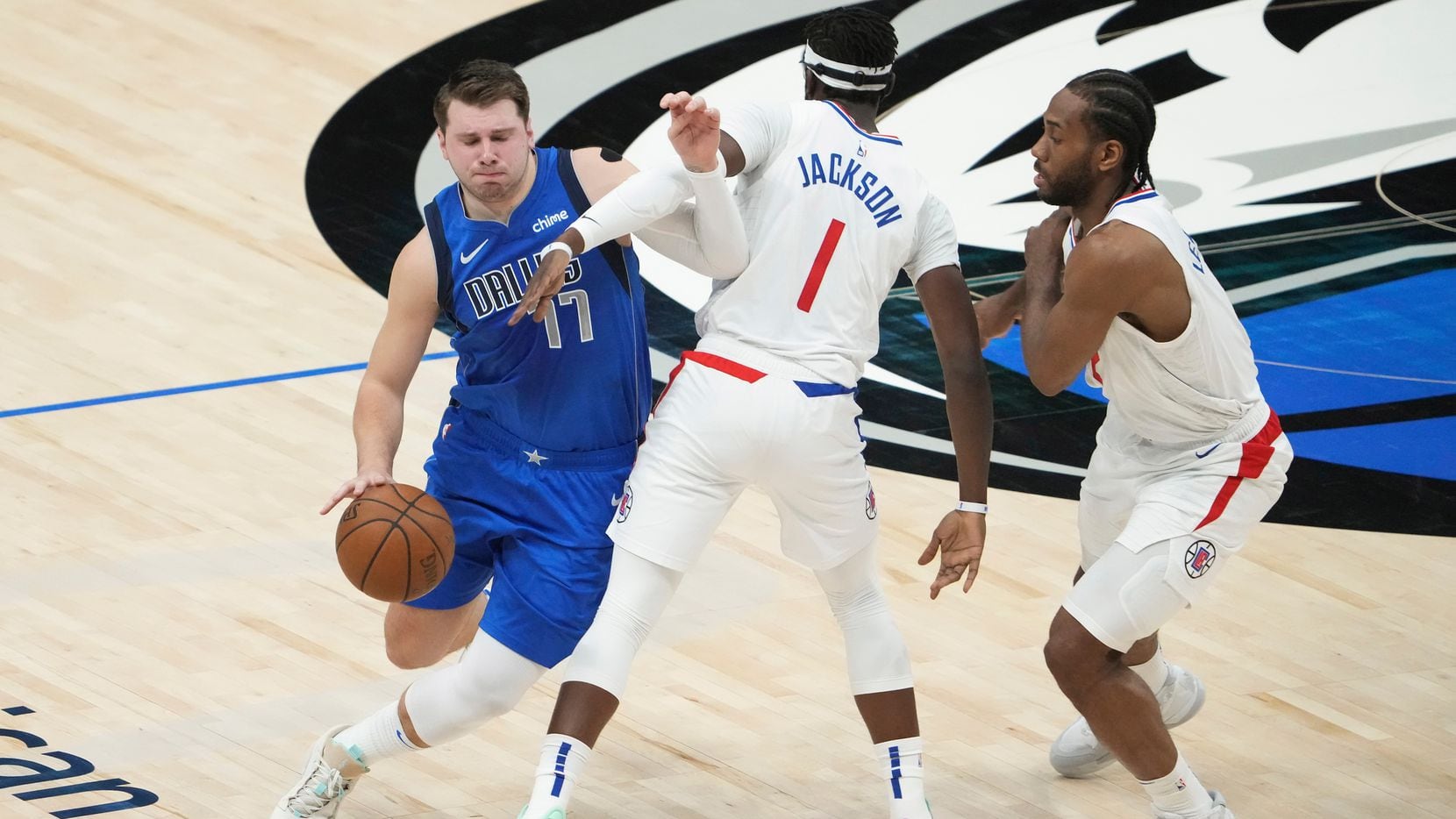 He destroyed us&#39;: Kawhi Leonard&#39;s dominant 4th quarter pushes Luka Doncic, Mavs to Game 7 vs. Clippers