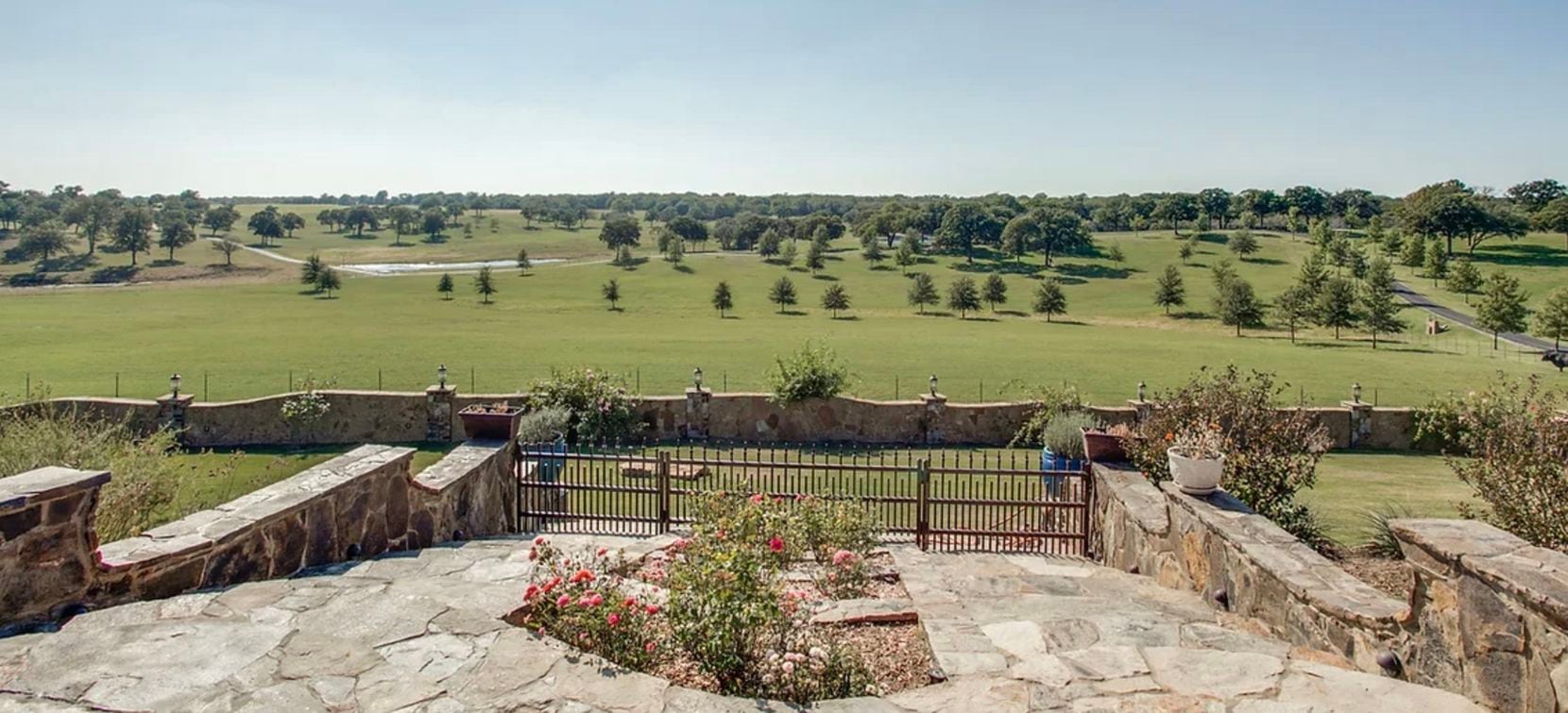 Terry Bradshaw's southern Oklahoma ranch is more than 700 acres.