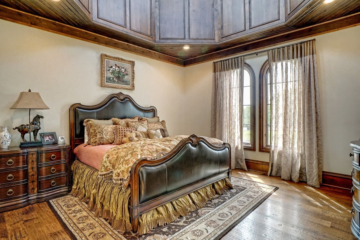Another bedroom at 5513 Montclair Drive in Colleyville, TX.