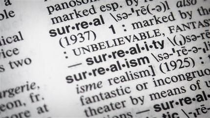 La entrada para “surrealista” en un diccionario Merriam-Webster en Nueva York. La...