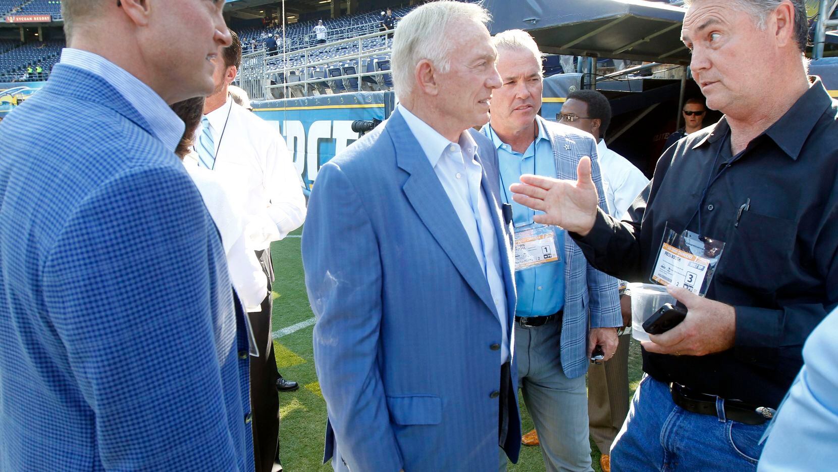 Photos: Brandon Carr picks Rivers, Cole Beasley posts big night, Jerry  chats with Norv as Cowboys fall in San Diego