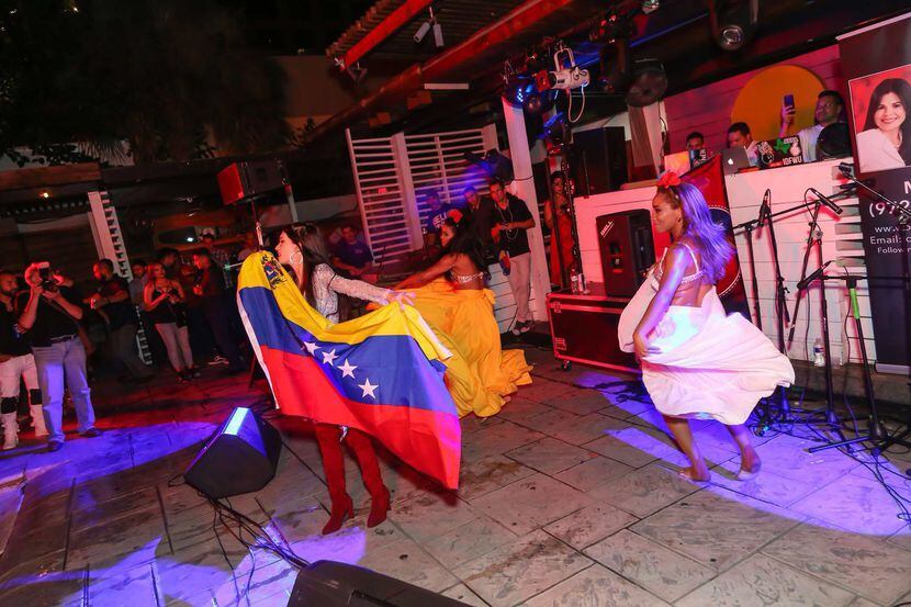 “Reencuentros venezolanos”, es un evento organizado por DJ Chirinos con el objetivo de unir...