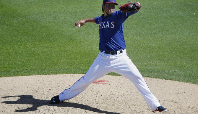 El lanzador mexicano Yovani Gallardo se incorporó a Texas en el receso de temporada,...