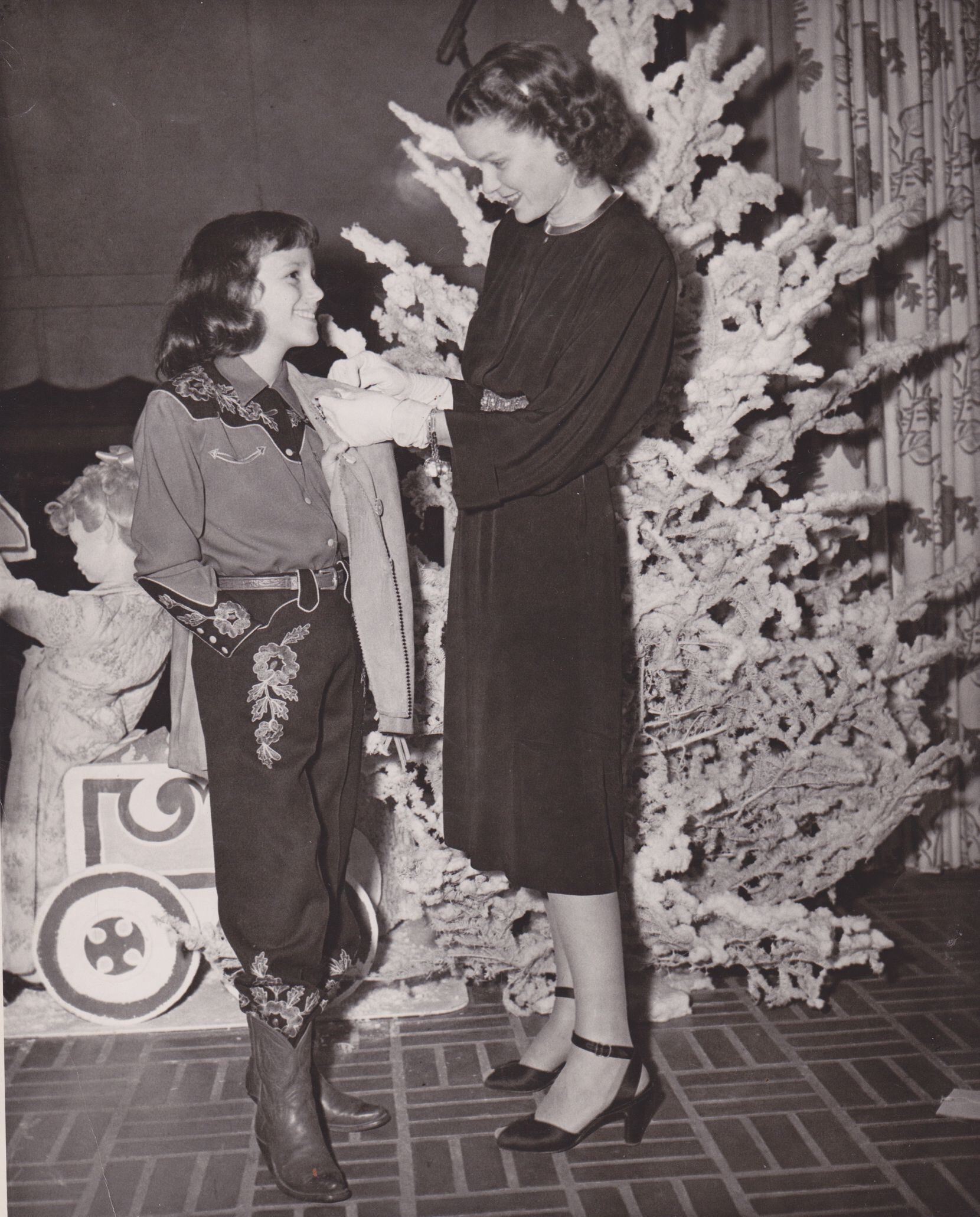 Jerrie with her mother, Mary "Billie" Cantrell Marcus, in the 1940s.