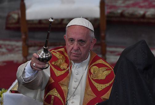 El Papa Francisco concluyó un viaje a Armenia.
