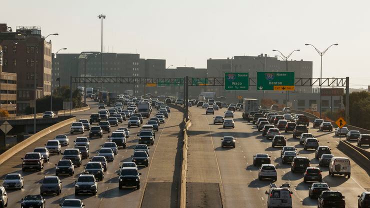 Vehicles travel along Woodall Rogers Freeway also known as Spur 366 in Dallas, Tuesday, Nov....