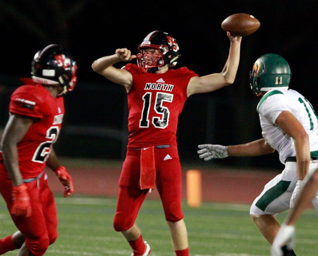 North Garland QB Timothy Gauthier (15) throws a pass during the first half of the team's...