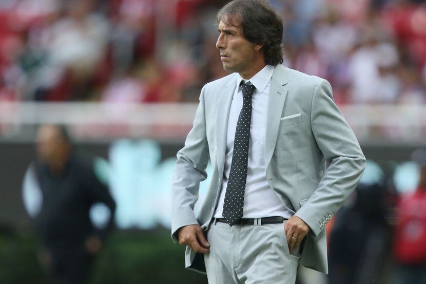 El entrenador de Santos, Guillermo Almada, pidió que la Liga MX se reactive a pesar de la...